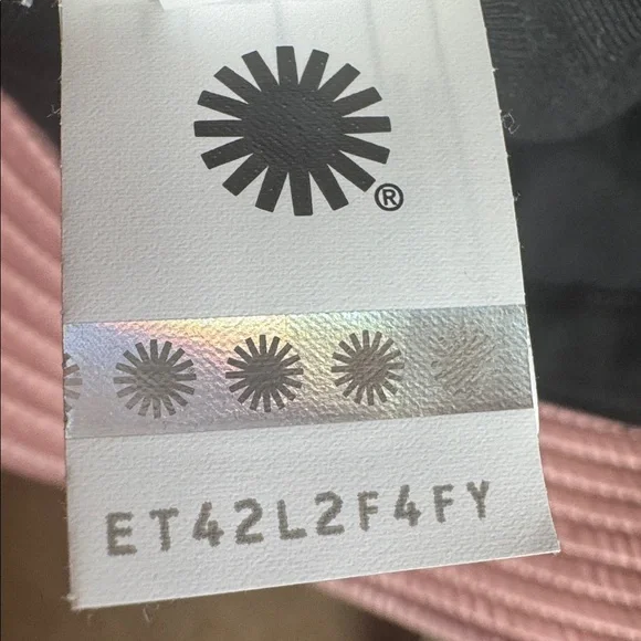 NWT UGG Pink Cloud Fabric Bucket Hat Water-Resistant OS - Picture 11 of 11